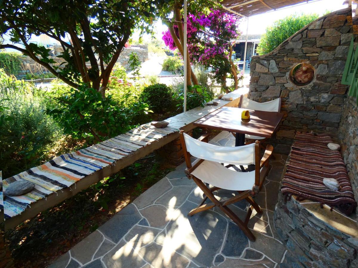 Aparthotel Το Κατἑ Artemonas Exterior foto
