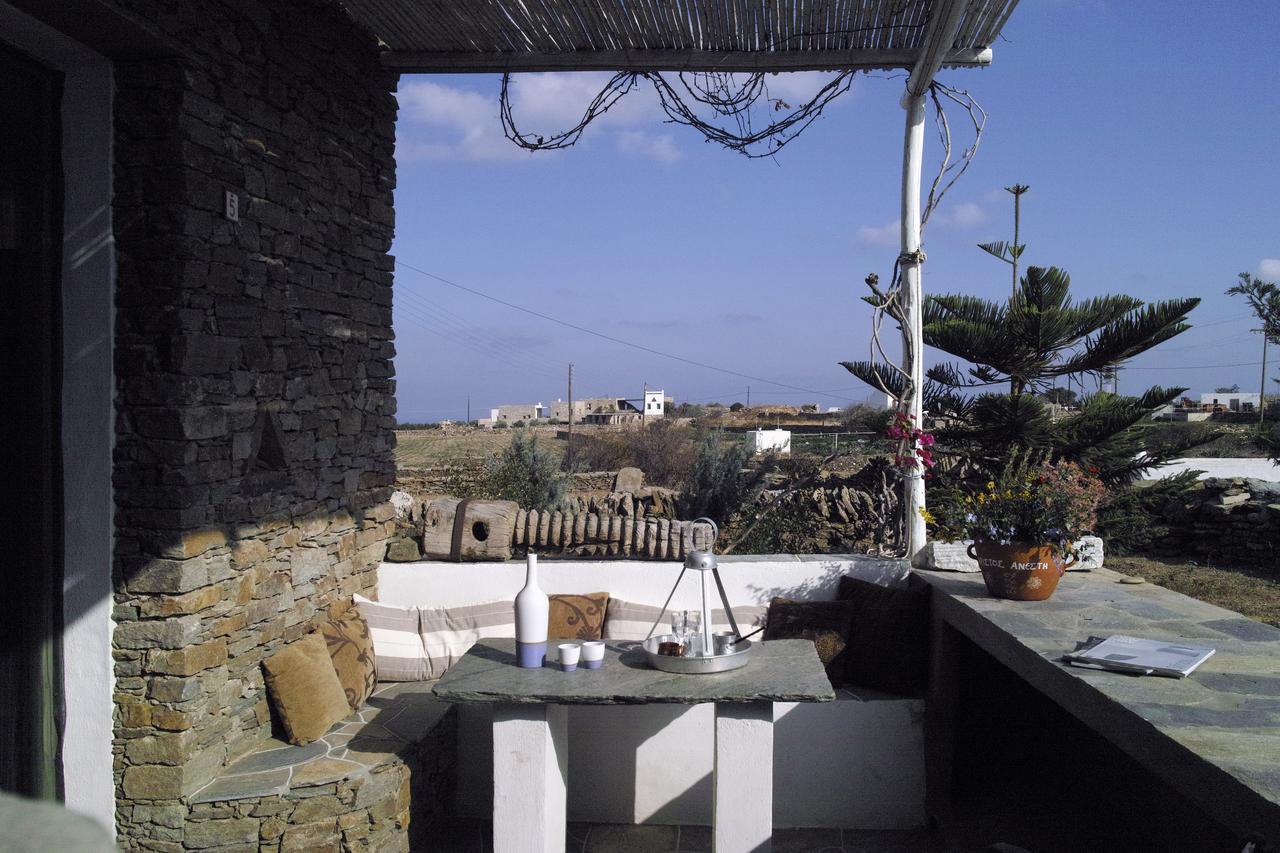 Aparthotel Το Κατἑ Artemonas Exterior foto